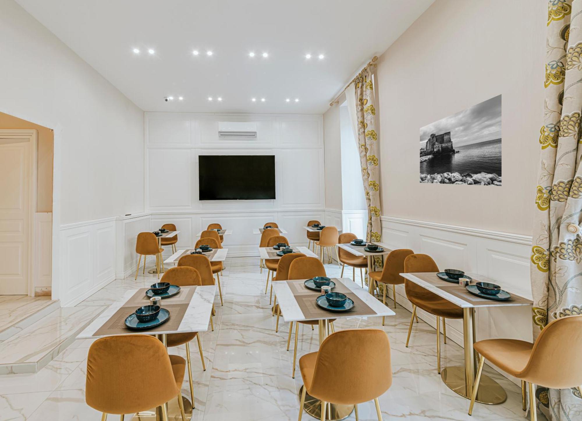 Gentile Suite & Spa Vomero Neapel Exteriör bild