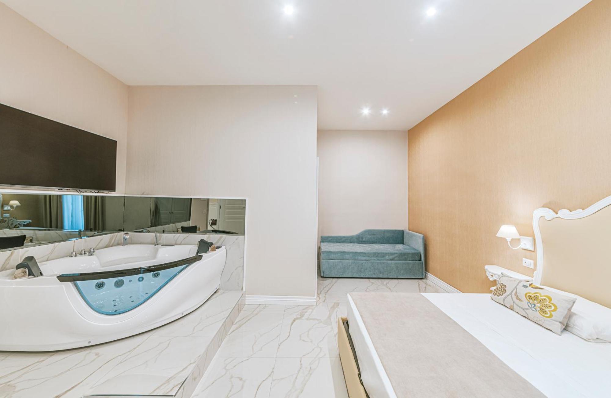 Gentile Suite & Spa Vomero Neapel Exteriör bild