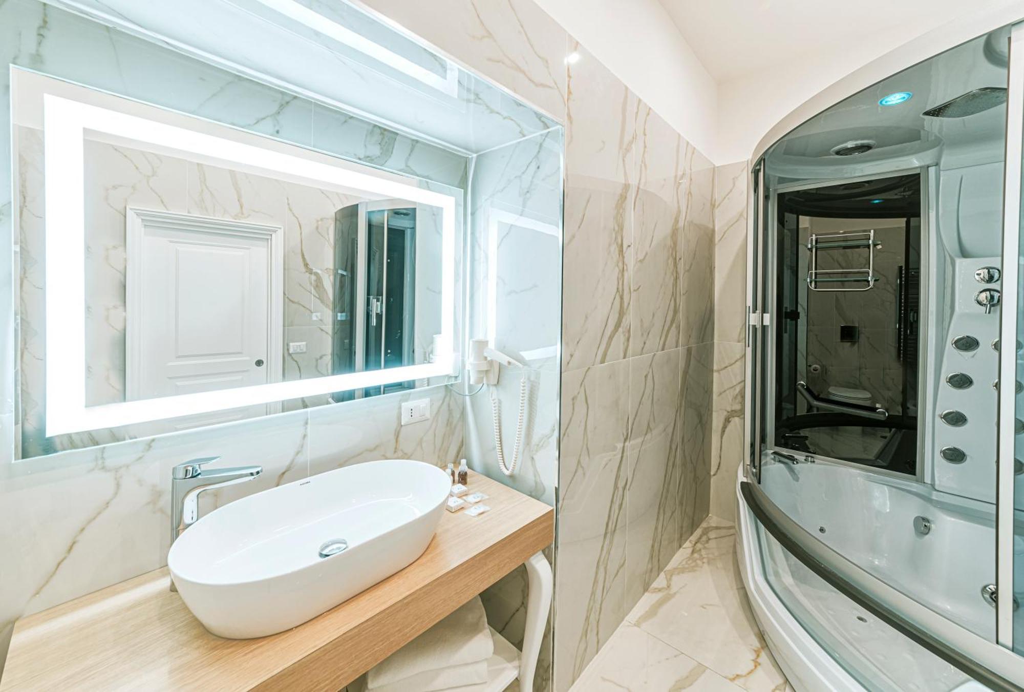 Gentile Suite & Spa Vomero Neapel Exteriör bild