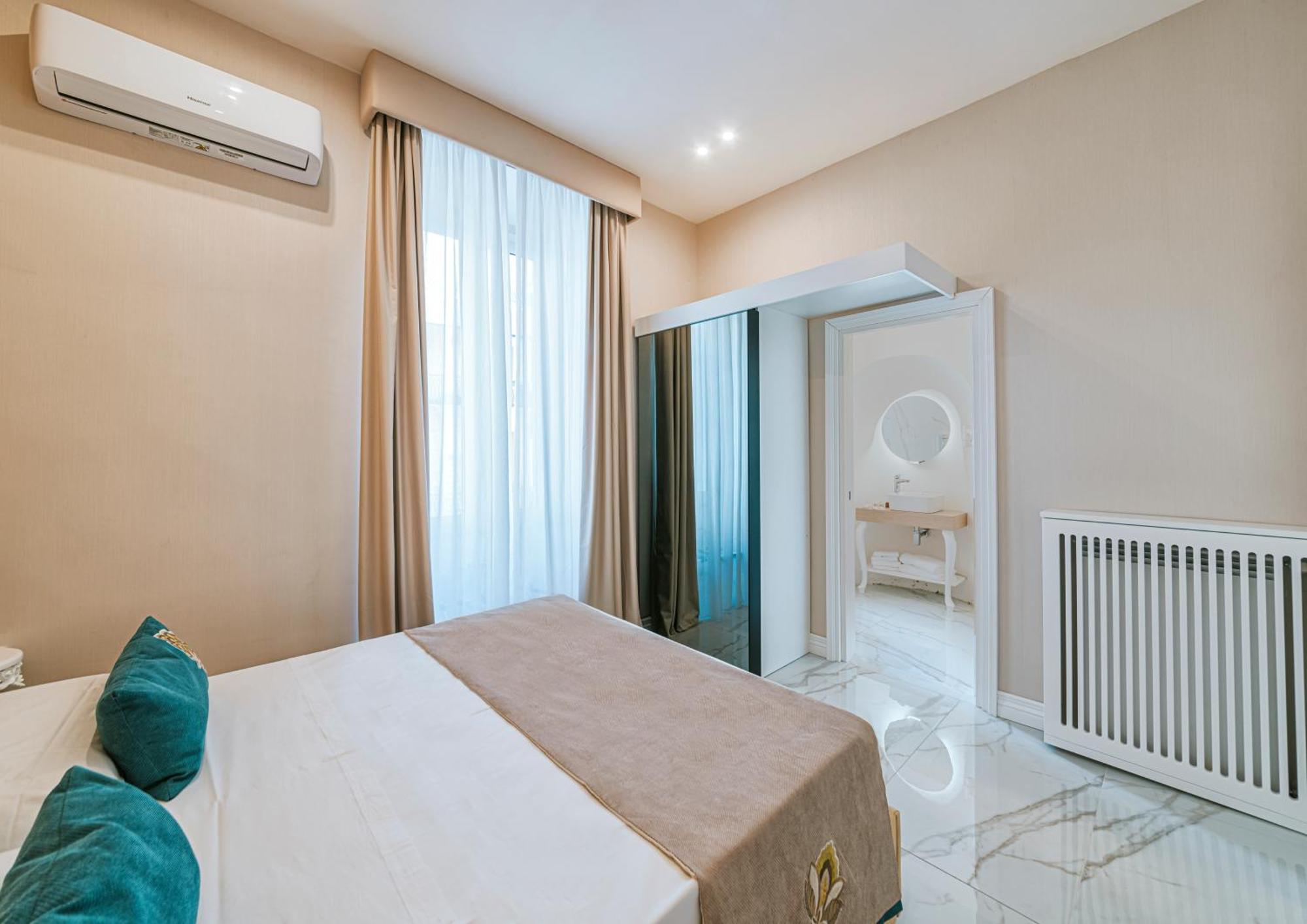 Gentile Suite & Spa Vomero Neapel Exteriör bild